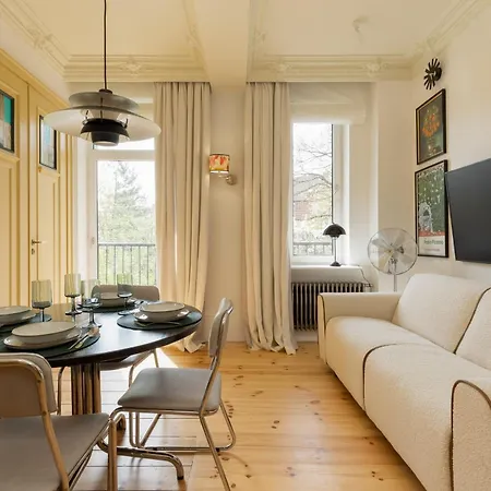 The Marien 1899 Timeless Elegance In The Heart Of Wrzeszcz By Renters Lägenhet