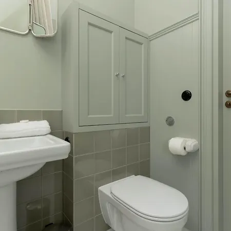 The Marien 1899 Timeless Elegance In The Heart Of Wrzeszcz By Renters Lägenhet *