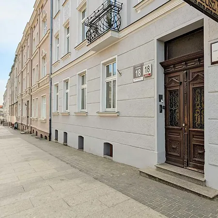 The Marien 1899 Timeless Elegance In The Heart Of Wrzeszcz By Renters 格但斯克